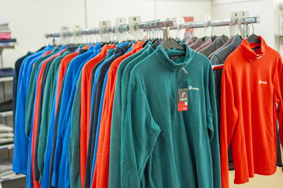 Bei Personalshop gibt's das beliebte Reusch Fleeceshirt schon für unter 10 Euro.