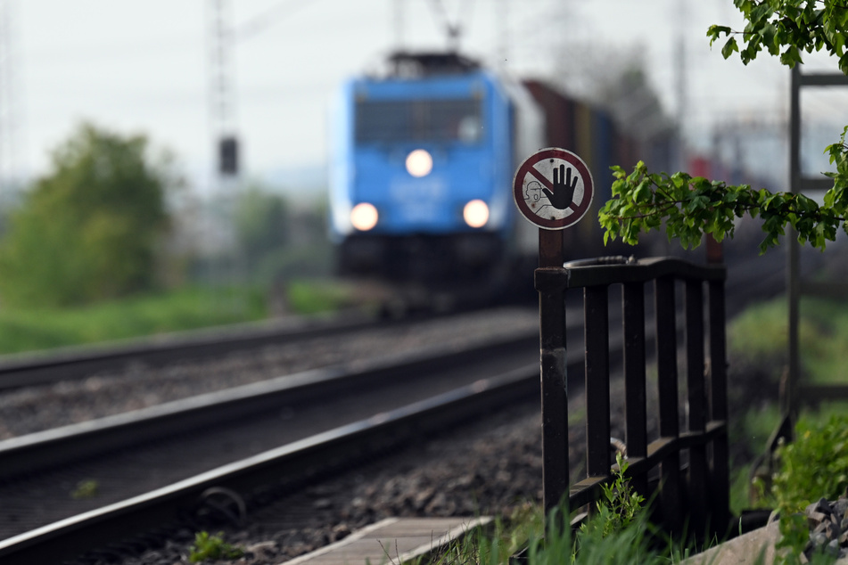 Eine waghalsige Aktion leistete sich ein Teenager am Bahnhof Biberach (Riß).