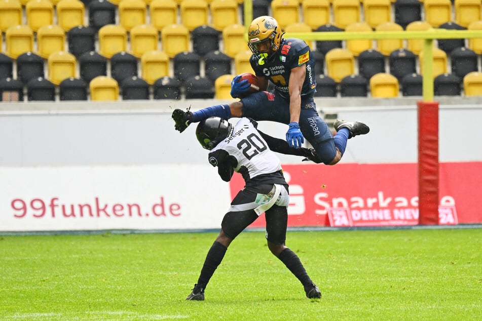Mit fünf Touchdowns war Tyler Hudson (24, o.) von den Berlin Rebels nicht aufzuhalten.
