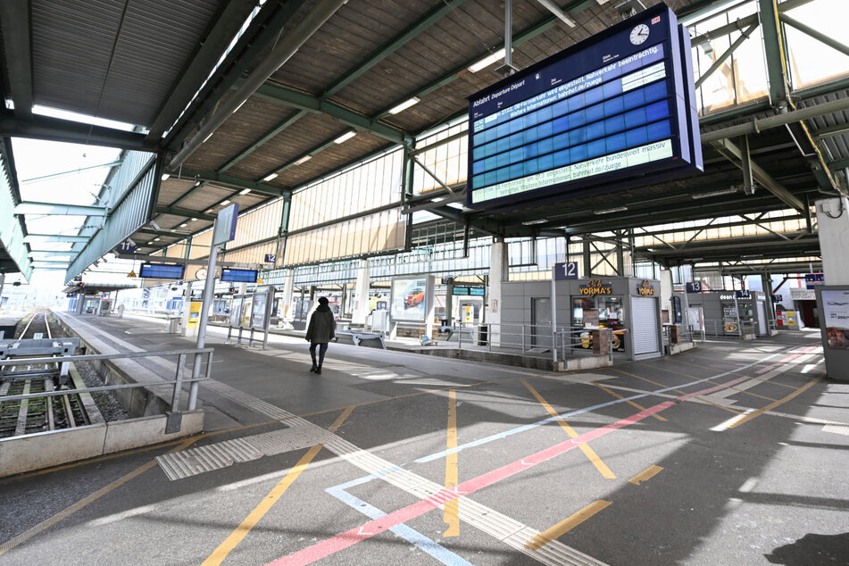 Fahrgäste müssen sich in mehreren Städten in Baden-Württemberg am Donnerstag und Freitag auf erhebliche Einschränkungen einstellen.