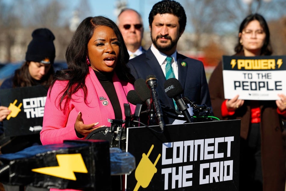 Rep. Jasmine Crockett (l.) and Rep. Greg Casar speaking at a news conference outside the US Capitol on February 14, 2024.