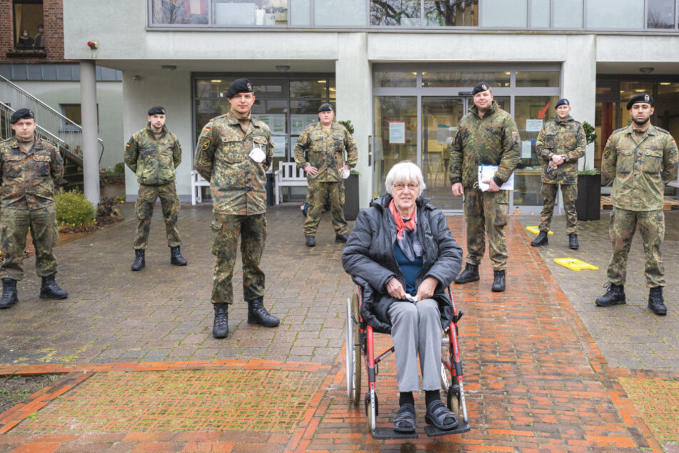 900 Soldaten sollen bei Corona-Tests in Pflegeheimen helfen