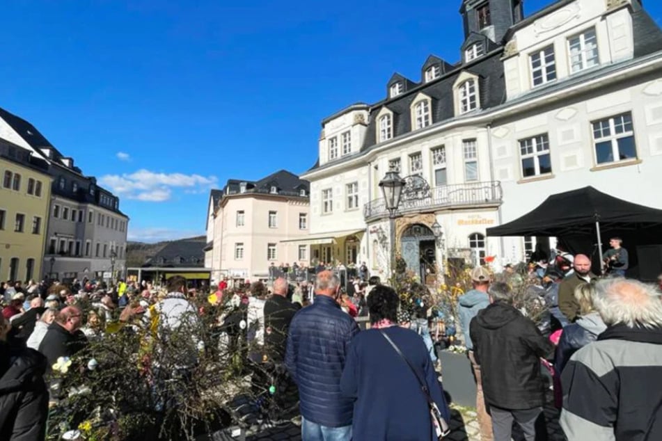 Auf dem Schwarzenberger Ostermarkt erwarten Euch zahlreiche Händler und ein buntes Kulturprogramm. (Archivbild)