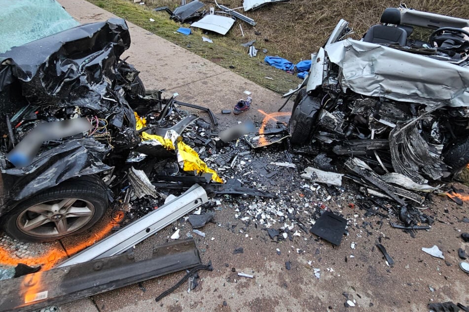 Unfall A38: Geisterfahrer-Unfall mit drei Toten auf der A38: Verursacher (†57) flüchtete vor Polizei