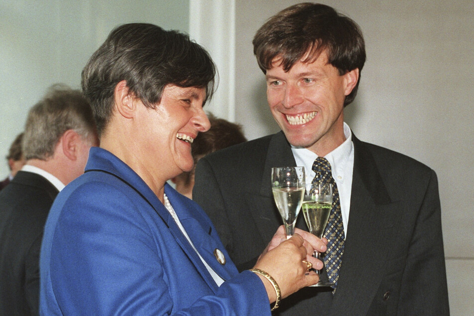 De Haas mit Matthias Rößler (heute 67, CDU) im Oktober 1994 nach ihrer Ministerernennung. Rößler war damals Kultusminister.