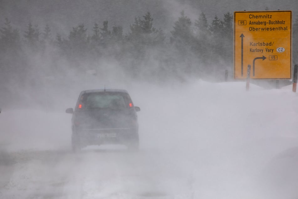 Unwetterwarnung: Orkanartige Böen in Sachsen!