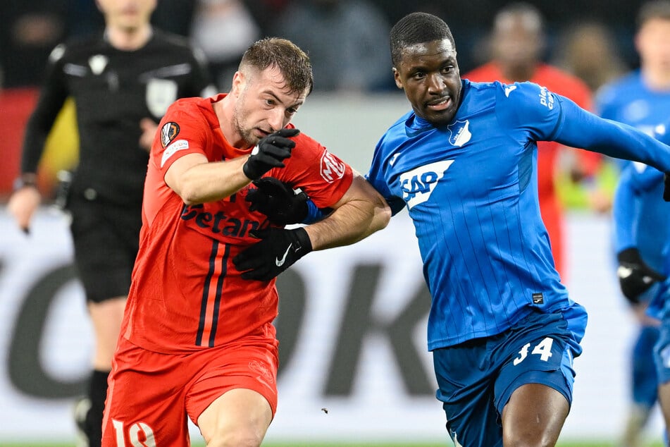Vergangene Saison absolvierte Stanley Nsoki (26, r.) 22 Ligaspiele für die TSG.