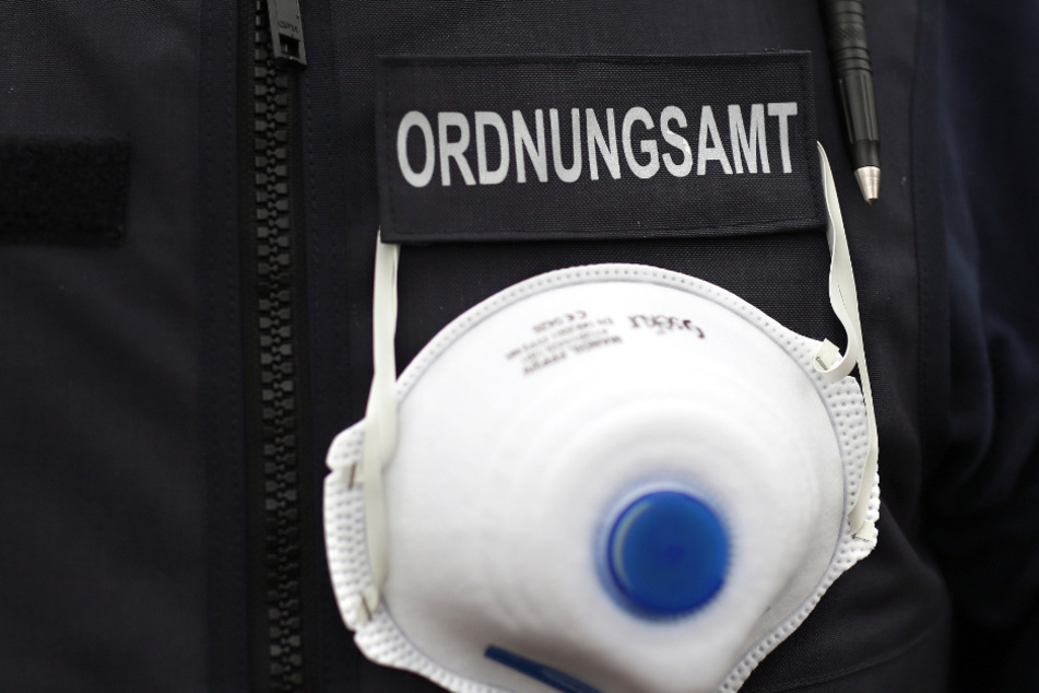 Das Ordnungsamt will die Einhaltung der Corona-Vorgaben kontrollieren.