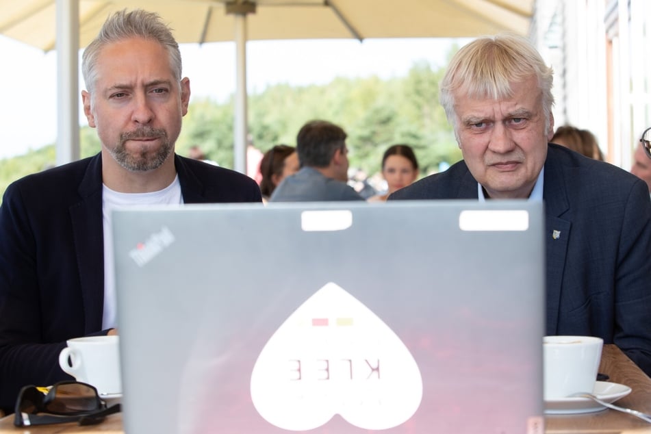 Lange Gesichter: Stefan Schedler (links) und Oberbürgermeister Karsten Schütze (SPD, rechts) am Nachmittag im Kanupark Markkleeberg nach der Entscheidung des DOSB für München.