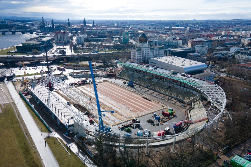 Die Finals 2025 sollen im umgebauten Heinz-Steyer-Stadion durchgeführt werden.