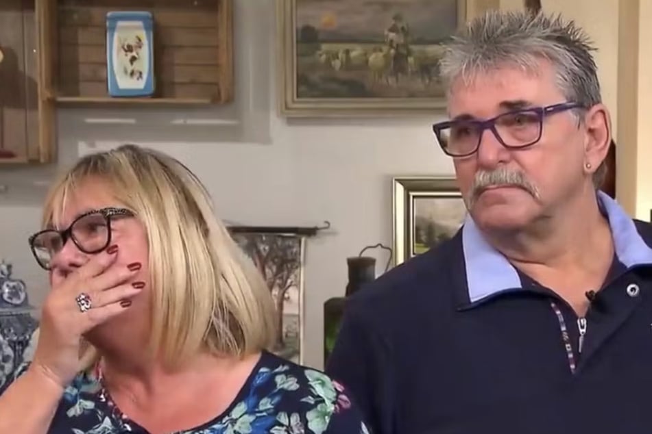 Die Verkäuferin zeigt sich nach der Expertise fassungslos.