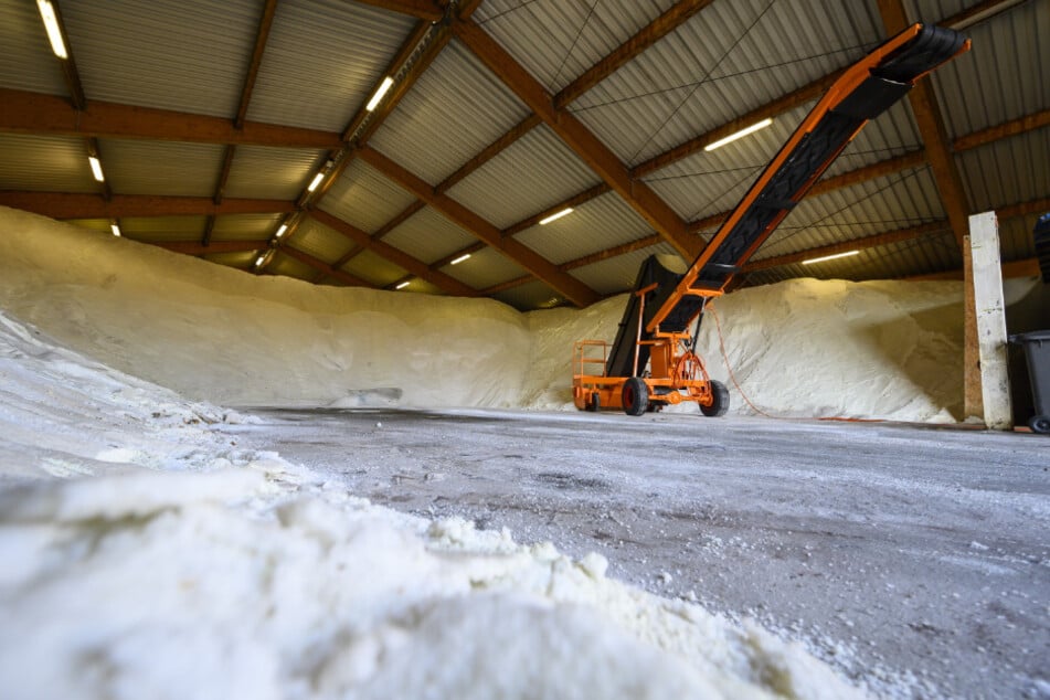 Chemnitz hat für den Winter 6400 Tonnen Streusalz und 120 Tonnen Sole.