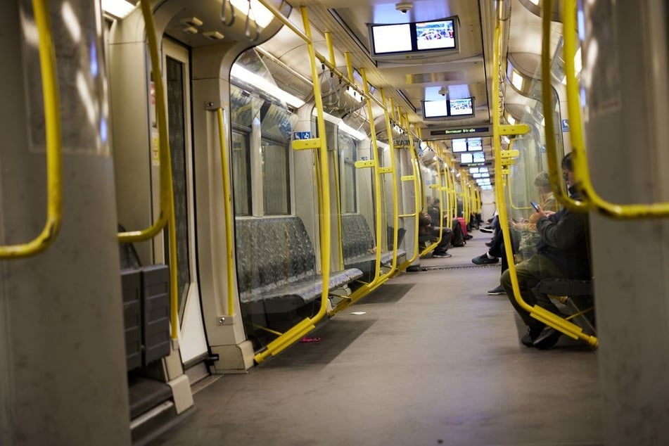 Die Fahrt mit der U8 in Berlin wurde für einen Fahrgast zum Albtraum. (Symbolfoto)