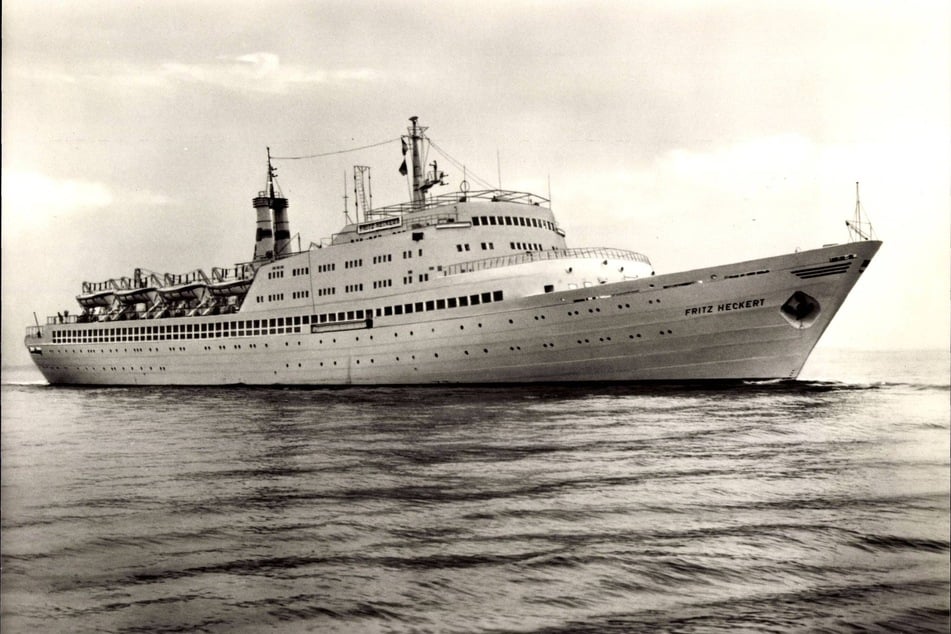 En alta mar: barco de vacaciones del FDGB “Fritz Heckert” en la década de 1960.
