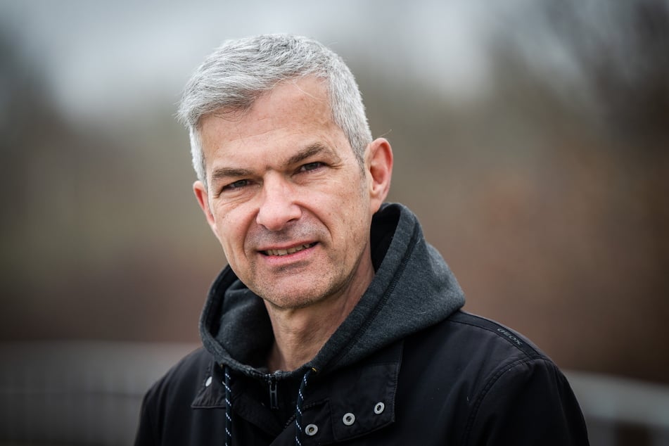 Stadtrat Volkmar Zschocke (54, Grüne) setzt sich für die Sanierung des Denkmals ein.