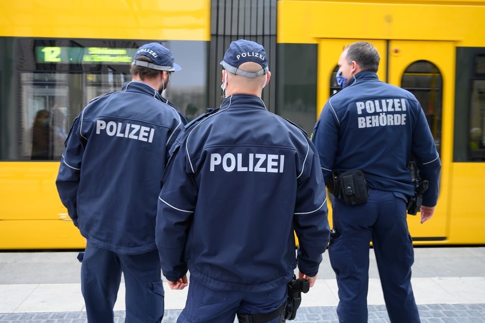 Die Polizisten kontrollierten gemeinsam mit dem Ordnungsamt.