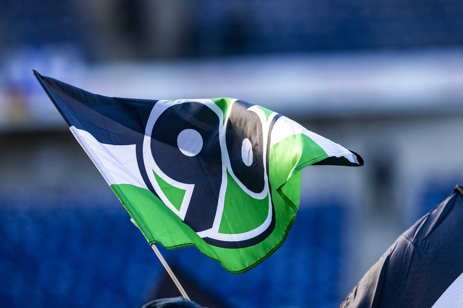 Hannover 96 muss ein geplantes Fanfest wegen eines tragischen Todesfalls absagen.