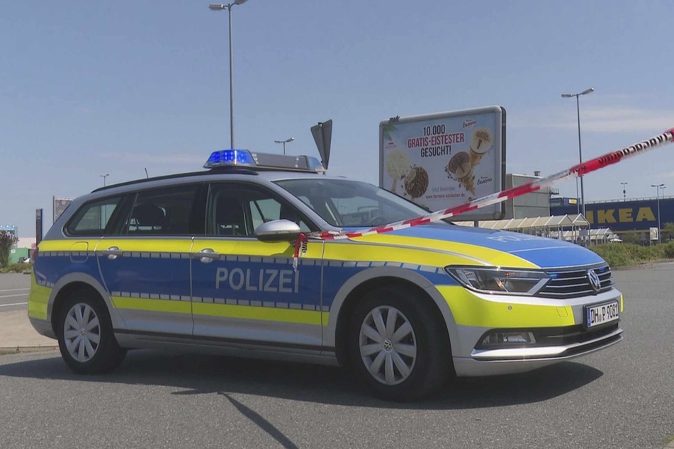 IKEA bleibt zu! Polizei durchsucht Supermarkt nach Bombendrohung