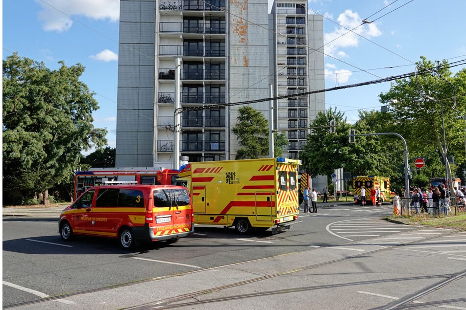 Der Albert-Wolf-Platz wurde im Zuge des Feuerwehreinsatzes gesperrt.