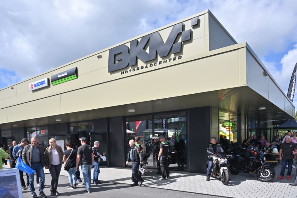 Die Firma BKM eröffnete in Chemnitz Sachsens größtes Mehrmarken-Motorradcenter.