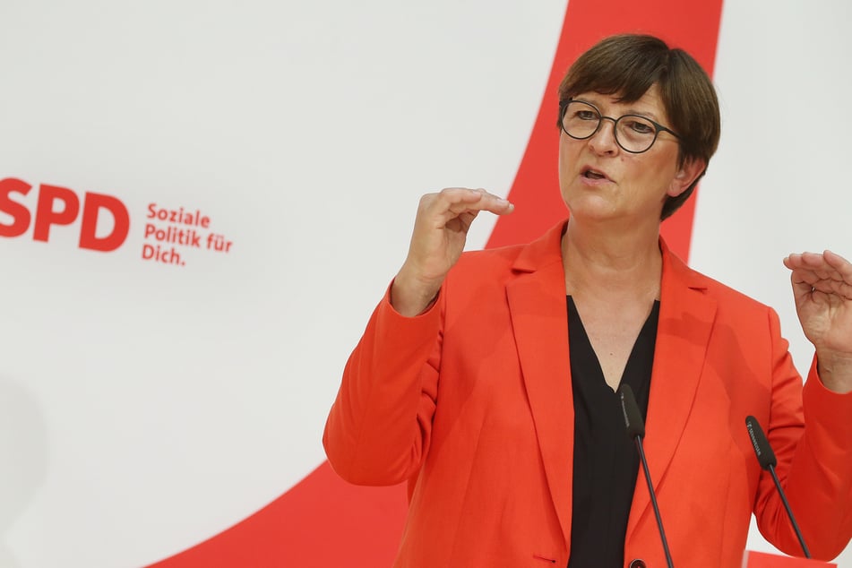 Saskia Esken attackiert CDU-Chef Merz nach Brand in Flüchtlingsunterkunft
