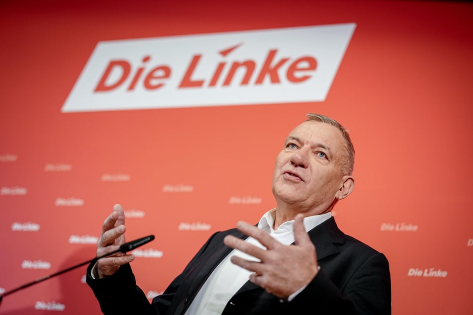 Jan van Aken (64), Co-Vorsitzender der Partei "Die Linke", hält nichts von der linksextremen Attacke auf die Stromversorgung der Hauptstadt.