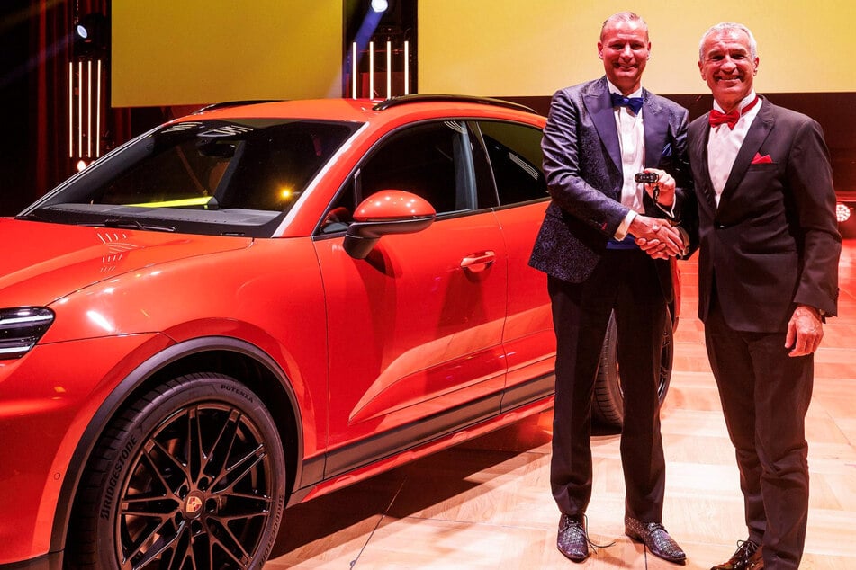 Leipzig: Autohändler aus Thüringen sichert sich Hauptpreis der Leipziger Opernball-Tombola