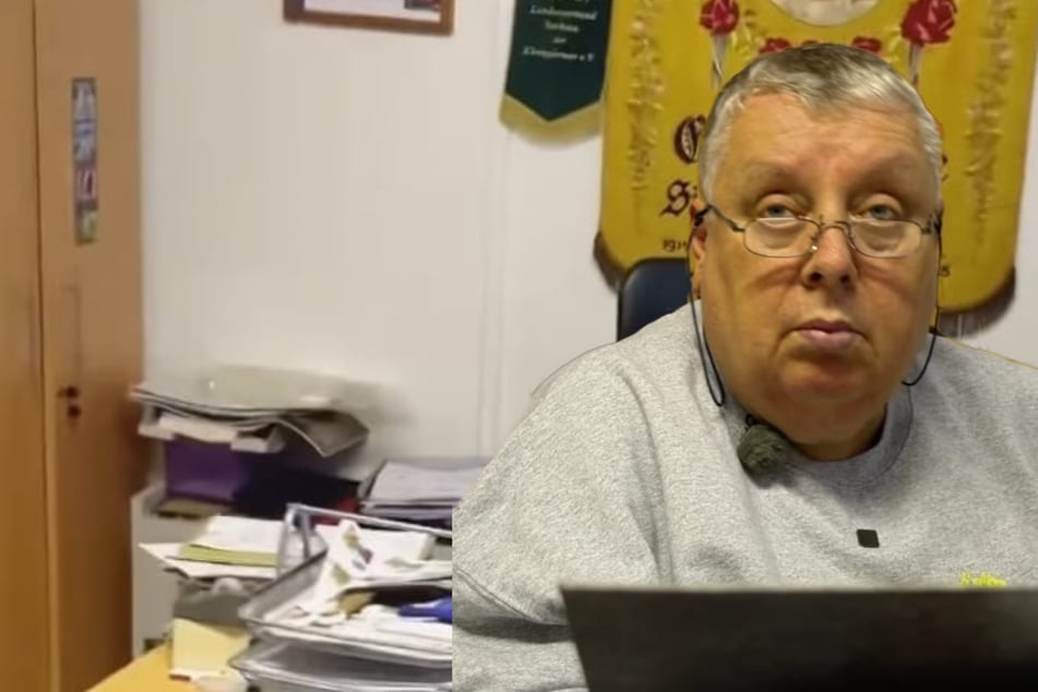 Mit diesem Besuch hatte Baumann (62) offensichtlich nicht gerechnet. Freude sieht anders aus!