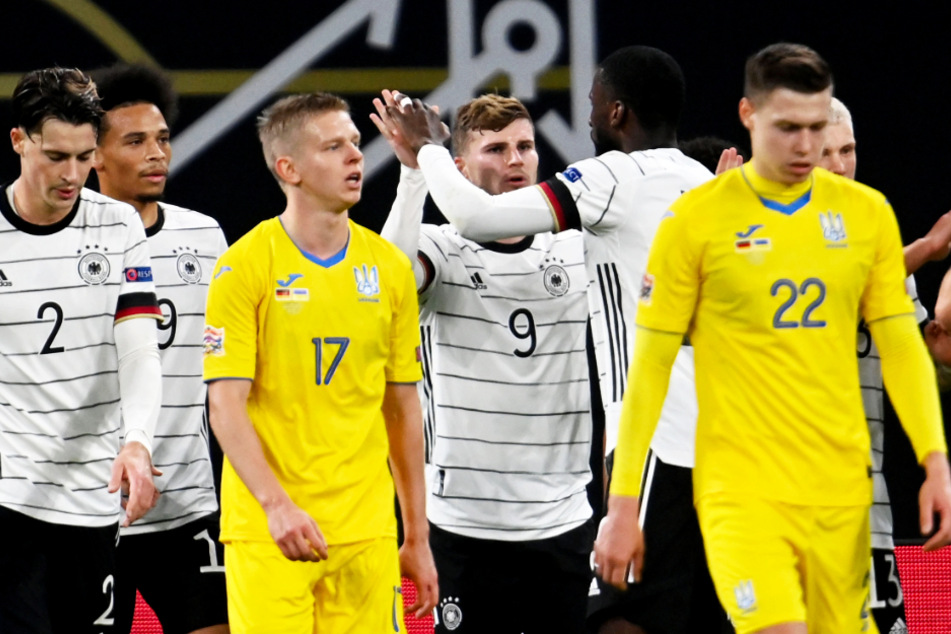 Timo Werner (M.) entschied die Partie für Deutschland mit einem Doppelpack.