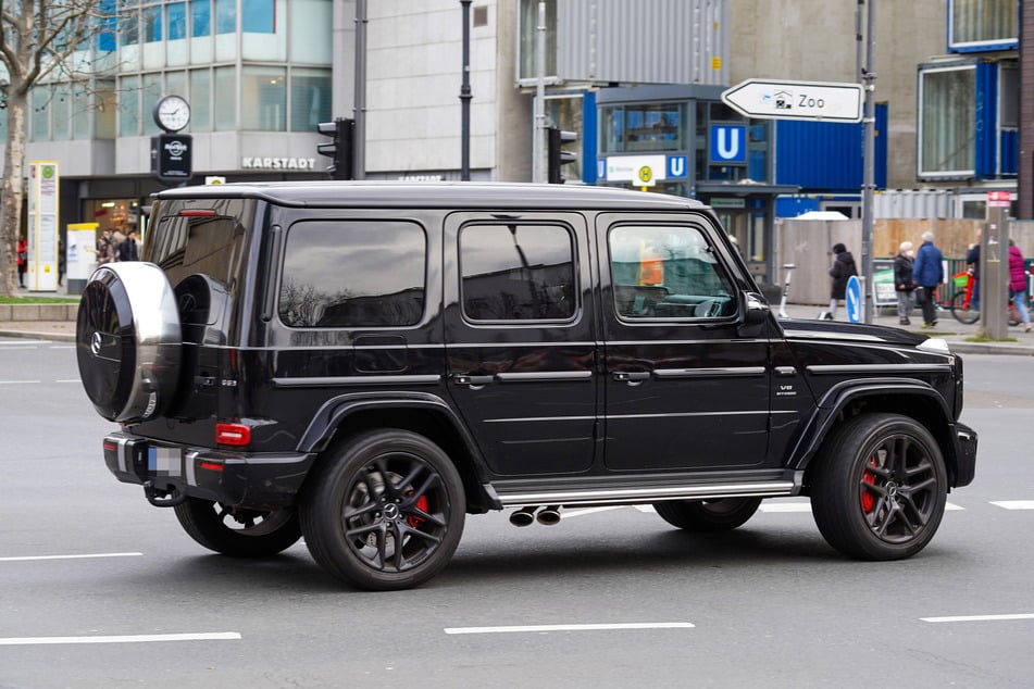 Einen solchen Mercedes-AMG G 63 leistete sich der Betrüger von dem ergaunerten Geld. (Symbolbild)