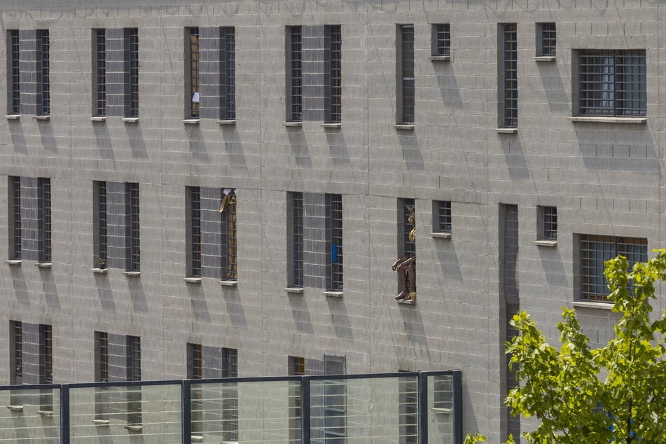 Die brutalen Taten ereigneten sich in der JVA Dresden.