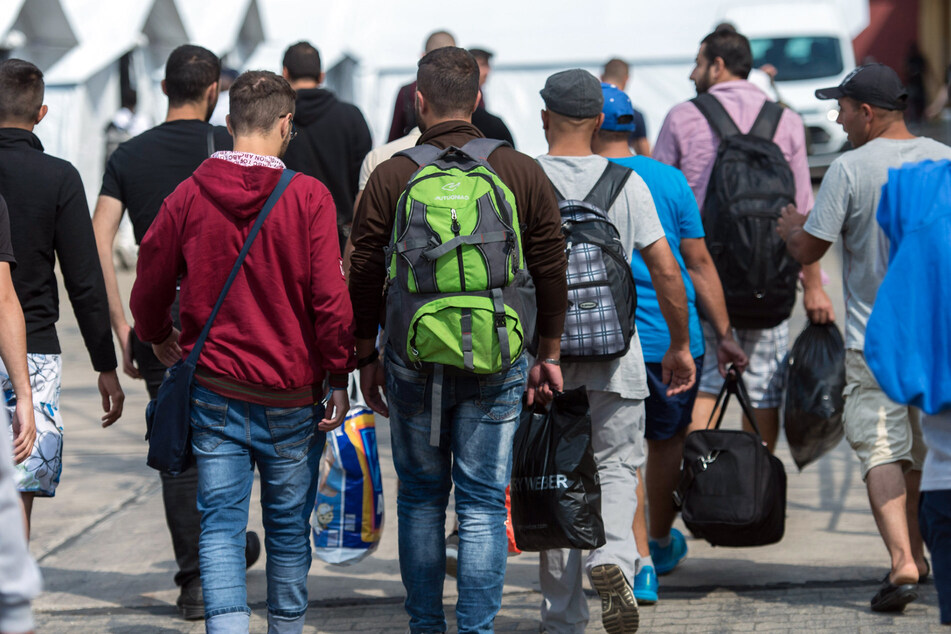 9075 Personen haben Ende 2021 Regelleistungen nach dem Asylbewerberleistungsgesetz erhalten.
