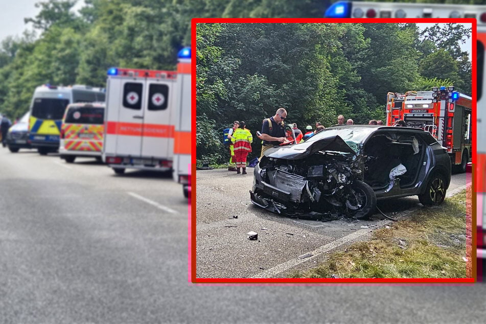 Schwerer Frontalcrash in Stuttgart: Acht teils schwer Verletzte