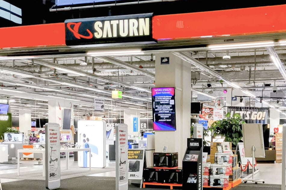 Saturn Berlin Schloßstraße - Treitschkestraße 7.