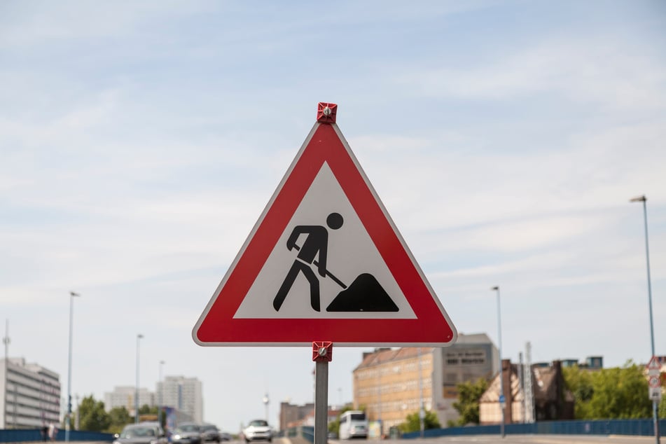 In Magdeburg stehen neue Baustellen und Sperrungen an. (Symbolfoto)