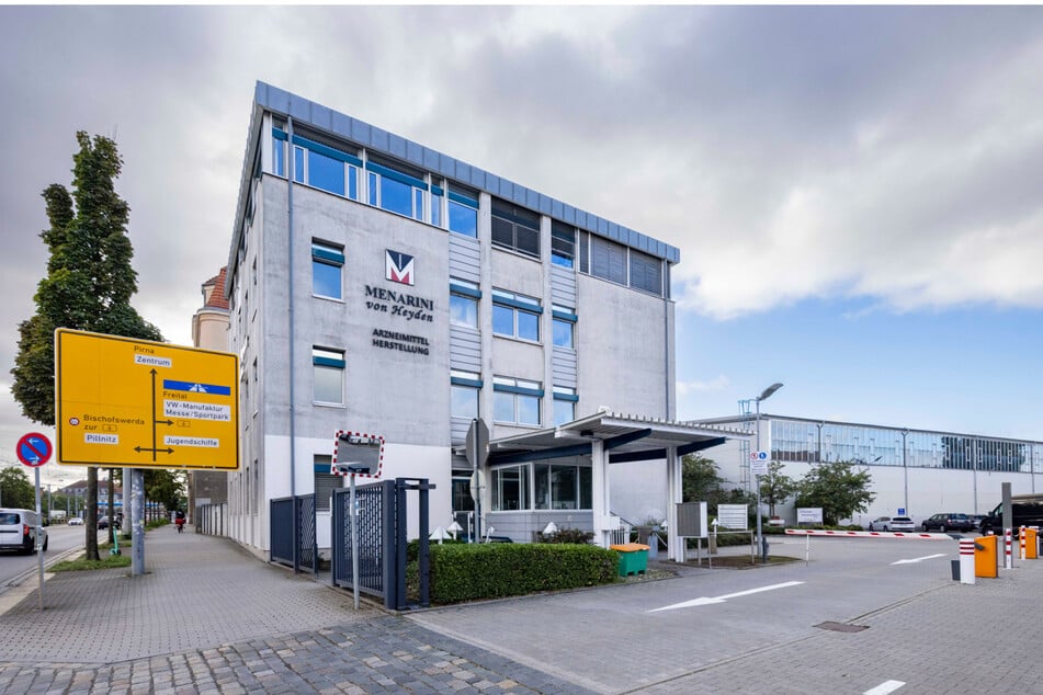 Insgesamt elf Gebäude gehören zum Menarini Arzneimittelwerk an der Leipziger Straße in Dresden.