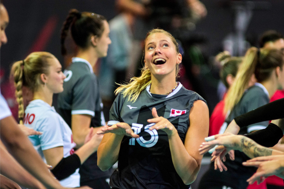 Brie King, die mit dem DSC 2020 Pokalsiegerin wurde, lachte am Ende mit Team Kanada über den Sieg.