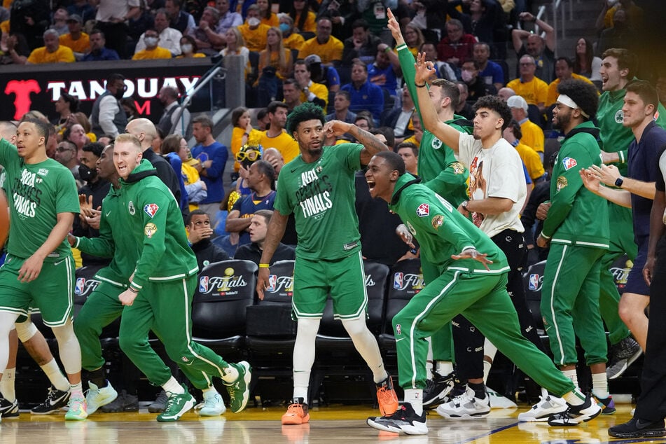 NBA Finals: Celtics beat Warriors on record night for three-pointers