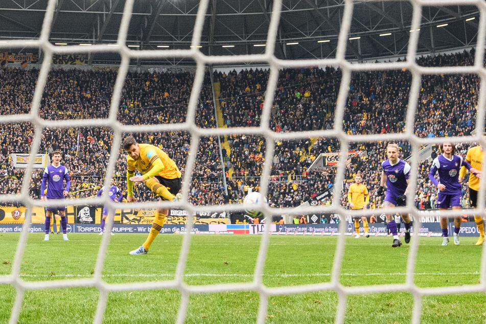 Ahmet Arslan verwandelte den Strafstoß und schoss damit das entscheidende 1:0 für Dynamo Dresden.