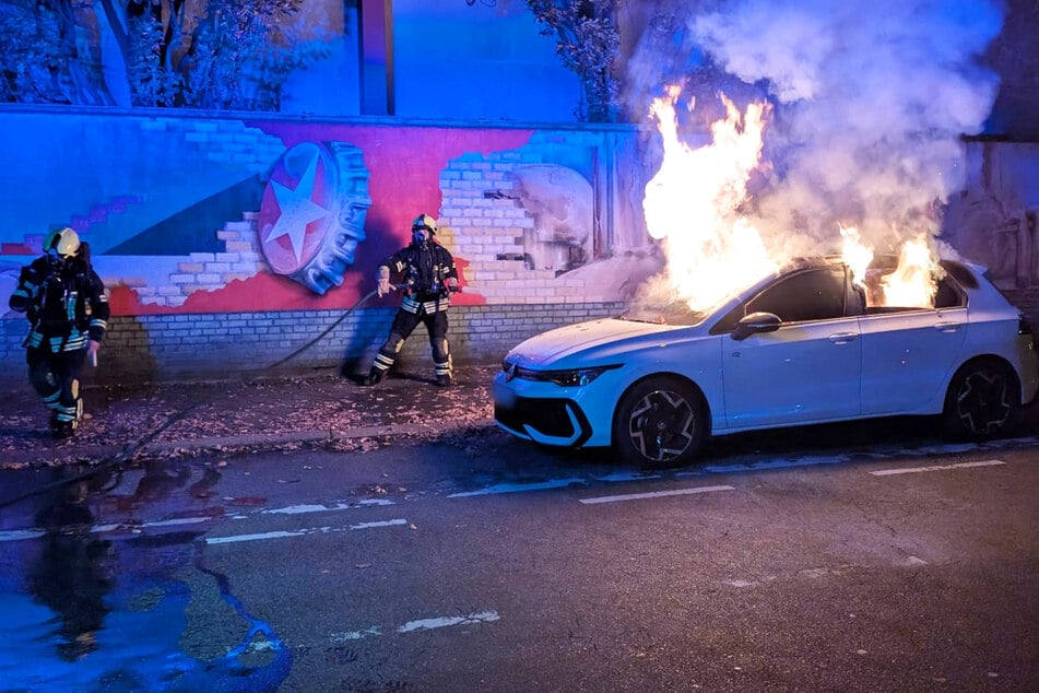 Die Rettungskräfte konnten den Brand unter Kontrolle bringen.