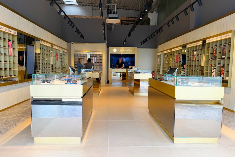 Sunglass Hut feiert große Neueröffnung im Ochtum Park