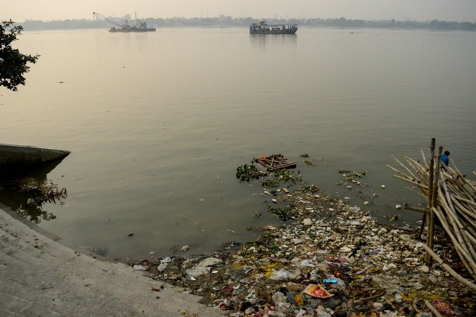 Ufer des Ganges in Kolkata.