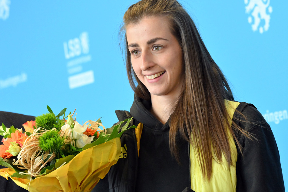 Vanessa Voigt (24) gewann mit der deutschen Frauenstaffel bei den Olympischen Winterspielen 2022 die Bronzemedaille.