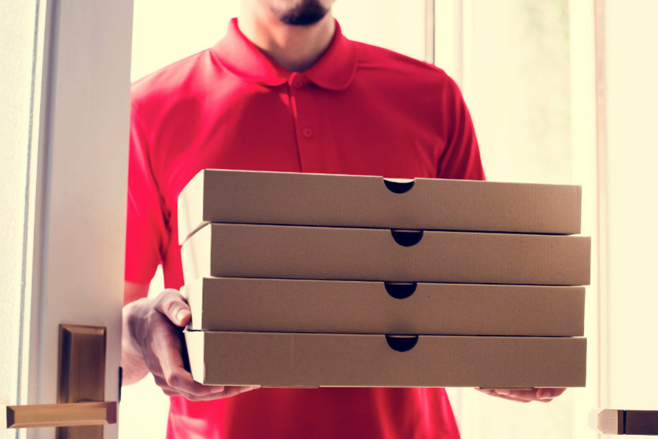 Ein Pizzabote wurde am Donnerstagabend in Berlin-Kreuzberg von Jugendlichen um seine Lieferung erleichtert. (Symbolfoto)