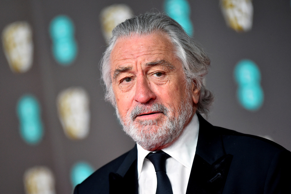 Hat sich Robert De Niro (77) bei den Dreharbeiten zu "Killers Of The Flower Moon" ein Bein gebrochen?