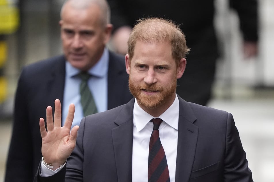 Die Klage von Prinz Harry (41) und sechs weiteren Prominenten gegen "Associated Newspapers Limited" wurde vor Gericht abgewiesen.