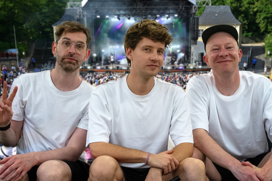 DJ exel. Pauly (l., 48), Lukas (m., 37) und Flo (44) standen TAG24 in Dresden vor ihrem Konzert in der Jungen Garde Rede und Antwort.