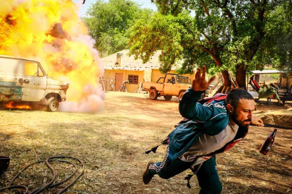 al-Shabaab-Anführer Zalaam (Adam Deacon) liefert den Söldnern einen erbitterten Kampf.