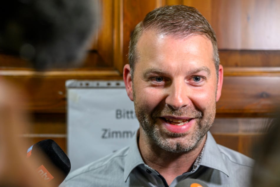 Nach Einspruch gegen OB-Wahl in Aue: Neuer Bürgermeister darf Amt noch nicht antreten