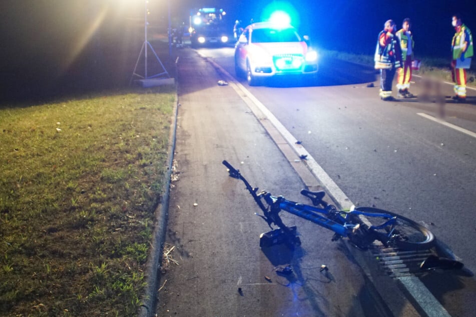 Der Fahrradfahrer wurde bei dem Unfall tödlich verletzt.
